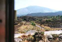 Fahrt durch Lavafelder